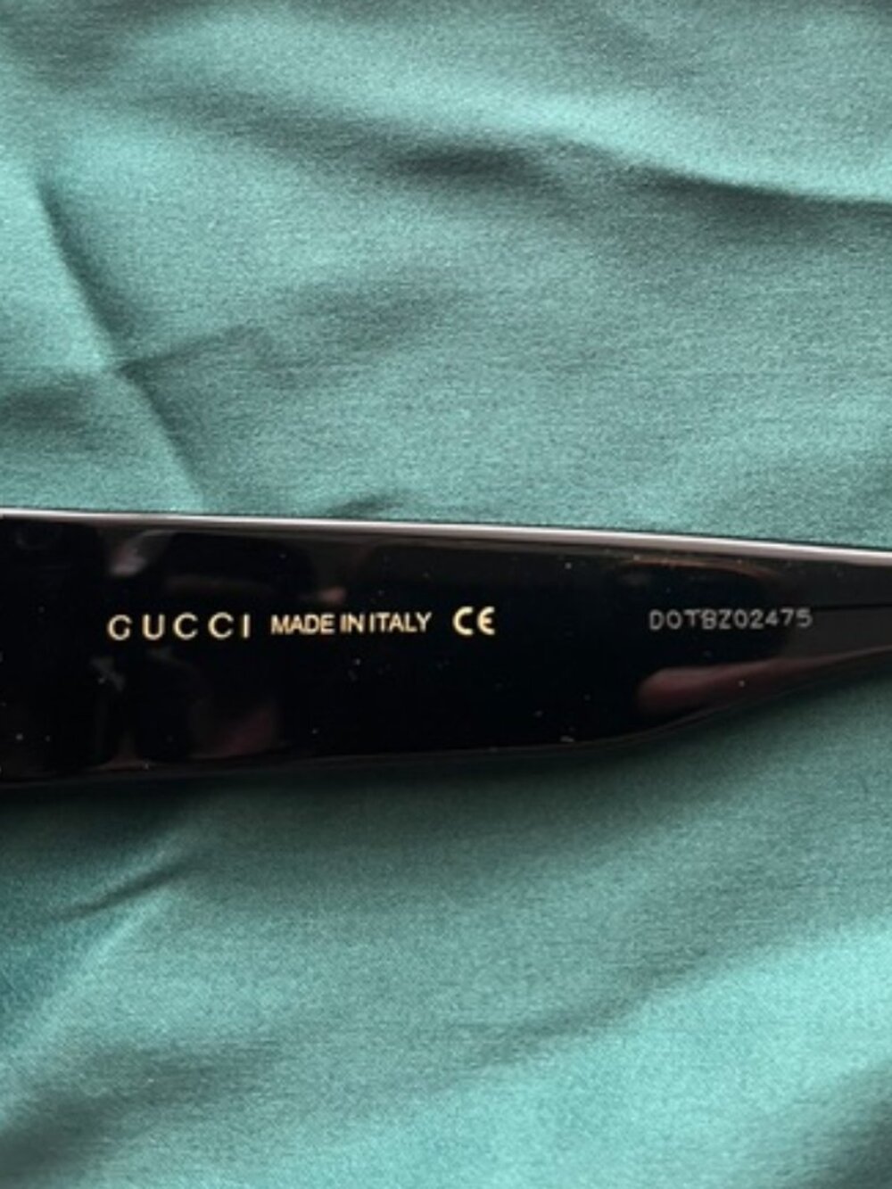 Gucci GG0083S Women's Oversized Square Black Frame Sunglasses - Picture 8 of 11